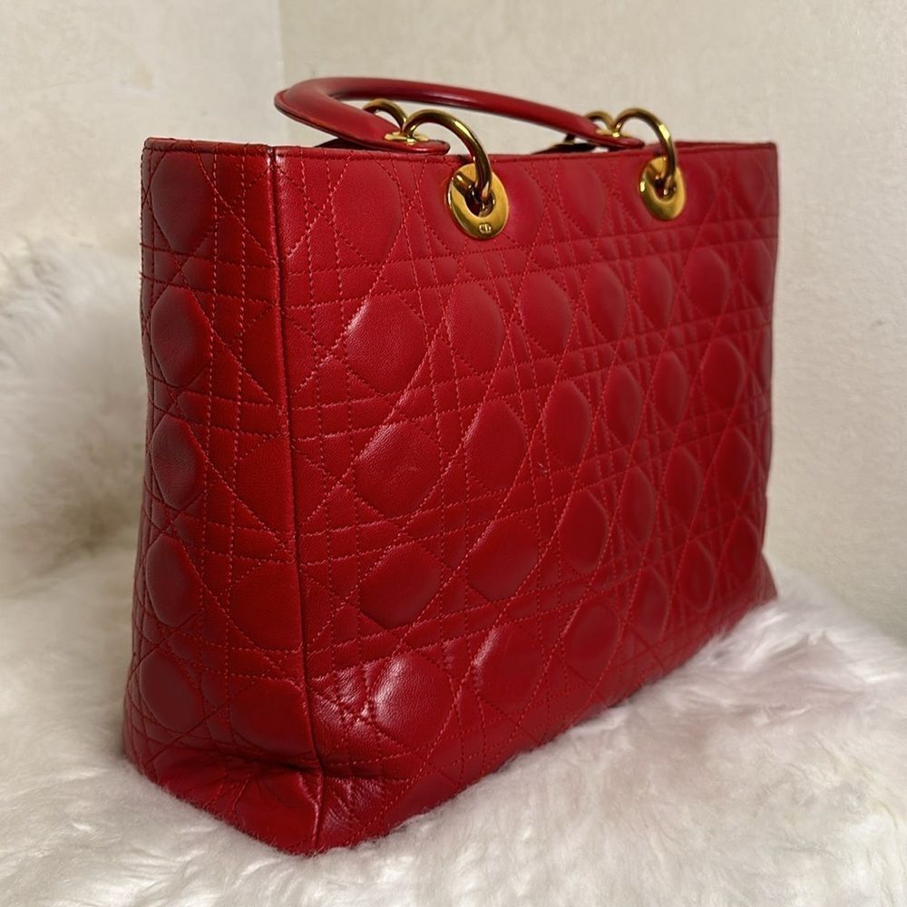 💯Authentic CHRISTIAN DIOR
Lambskin Cannage Large Lady Dior🍀 - Picture 9 of 17